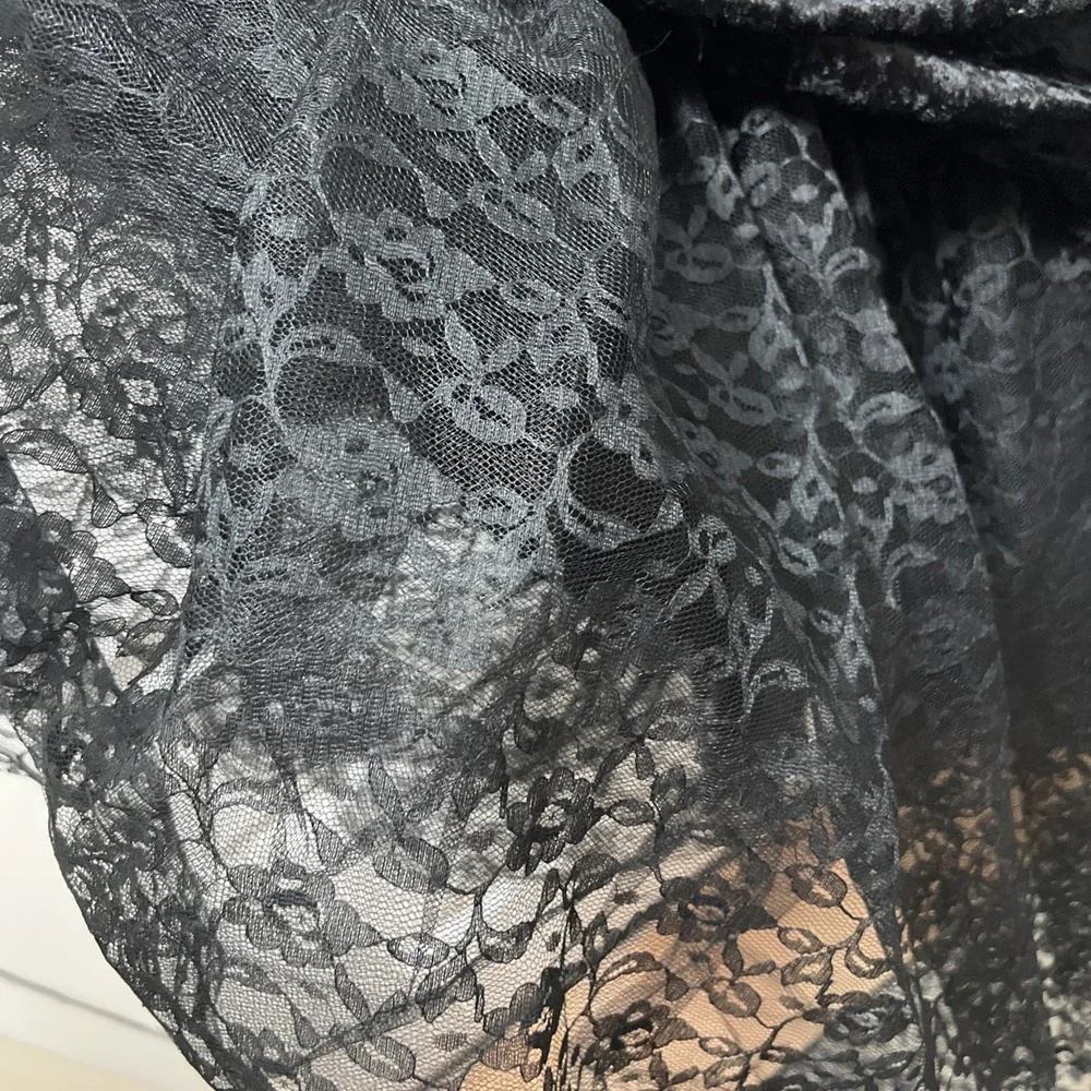 VTG Y2K Gothic Velvet Satin Vampire Gown, Laced Petticoat ,Choker Sz M Halloween